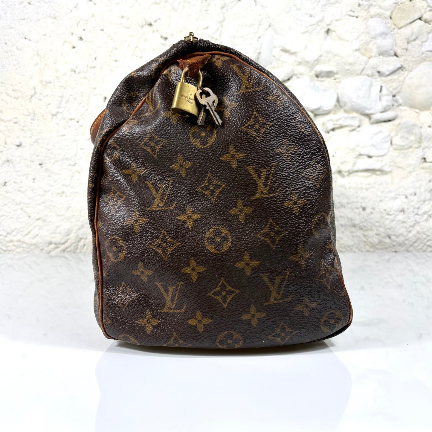 Louis Vuitton Speedy 40 in Monogram Canvas