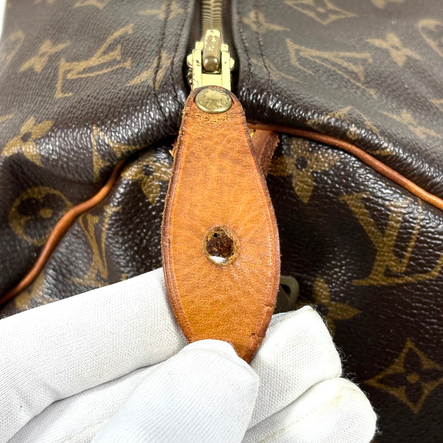 Louis Vuitton Speedy 40 in Monogram Canvas
