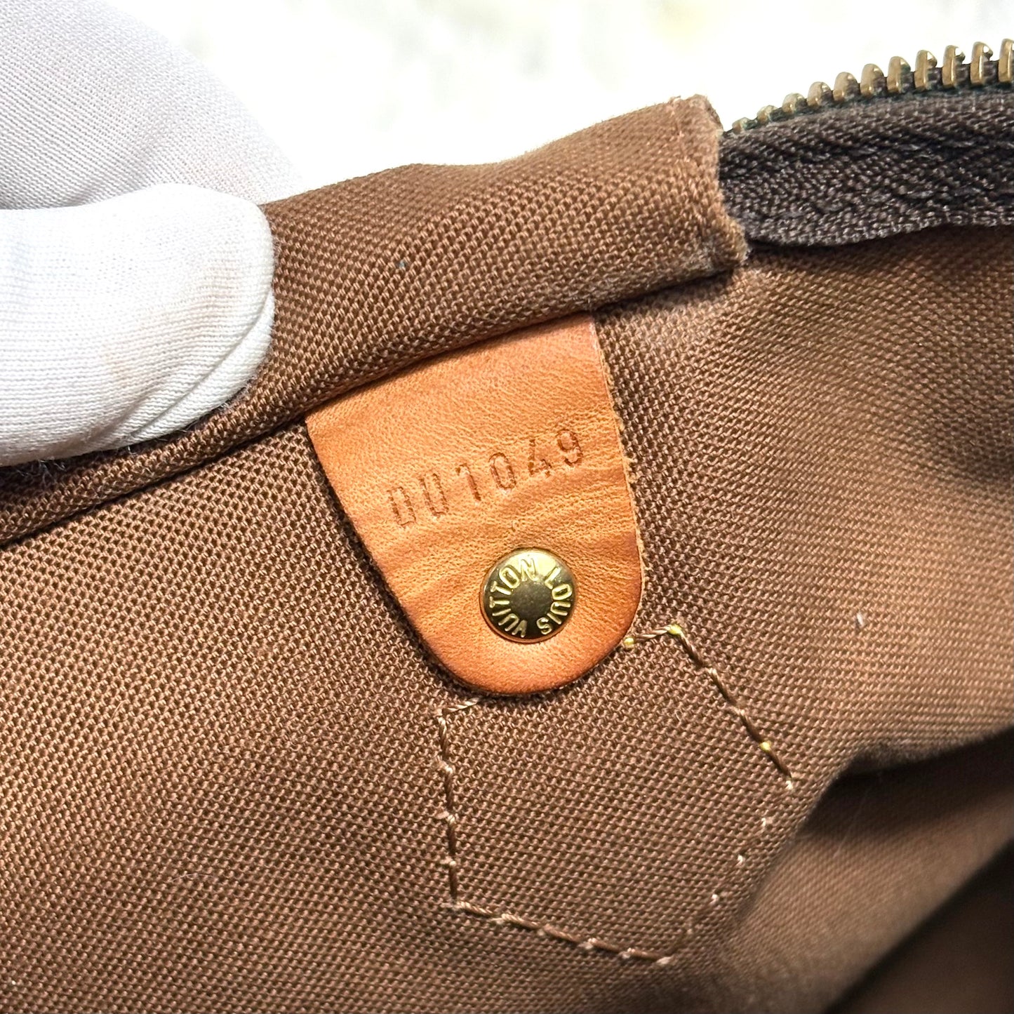 Louis Vuitton Speedy 40 in Monogram Canvas