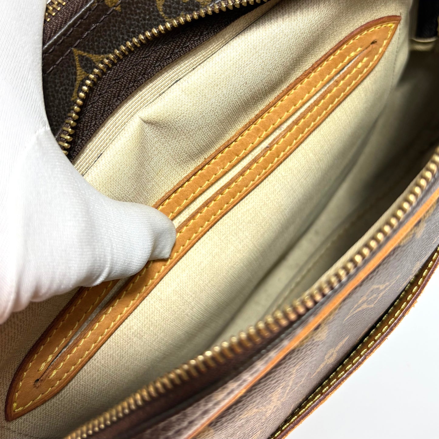 Louis Vuitton Reporter PM