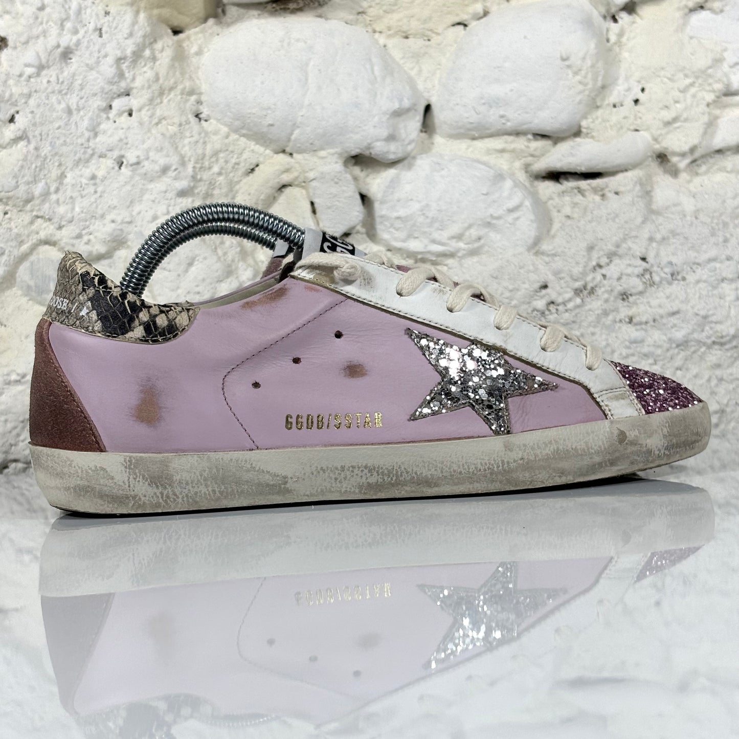 Golden goose lilla con stella e punta brillantinati argento, tallone in "squame" 39