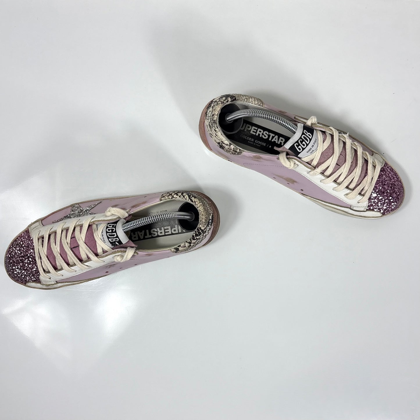 Golden goose lilla con stella e punta brillantinati argento, tallone in "squame" 39