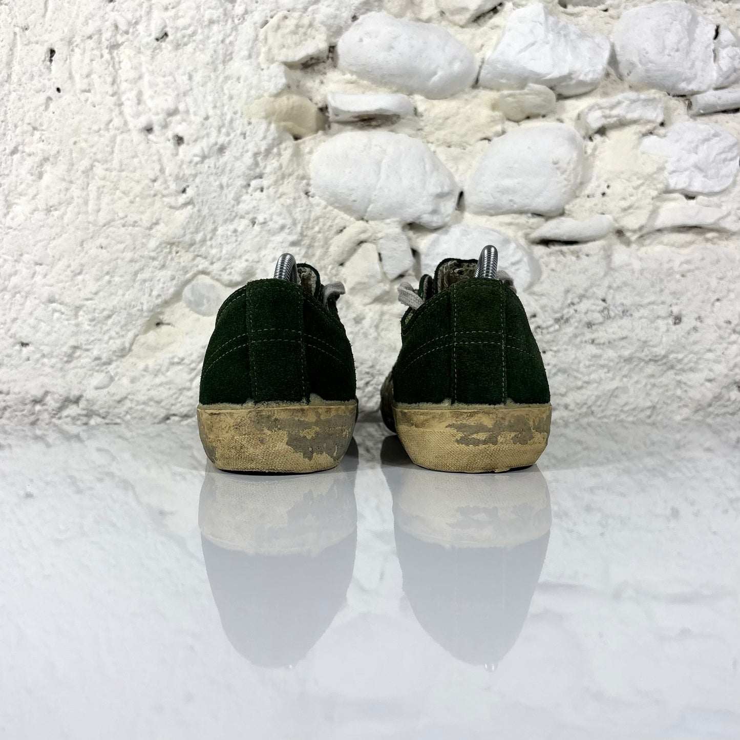 Golden goose v-star 2 verde scuro con stella nera in effetto vissuto e sporco 39