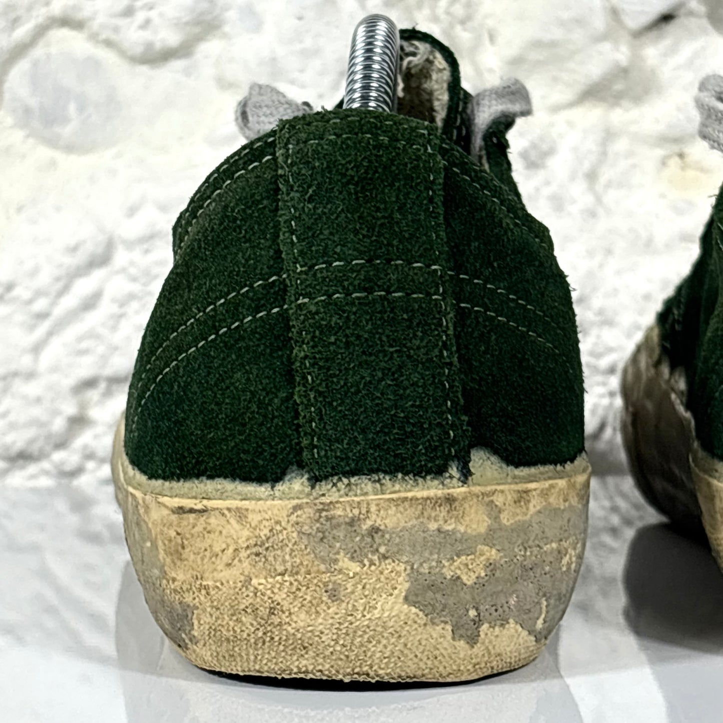 Golden goose v-star 2 verde scuro con stella nera in effetto vissuto e sporco 39