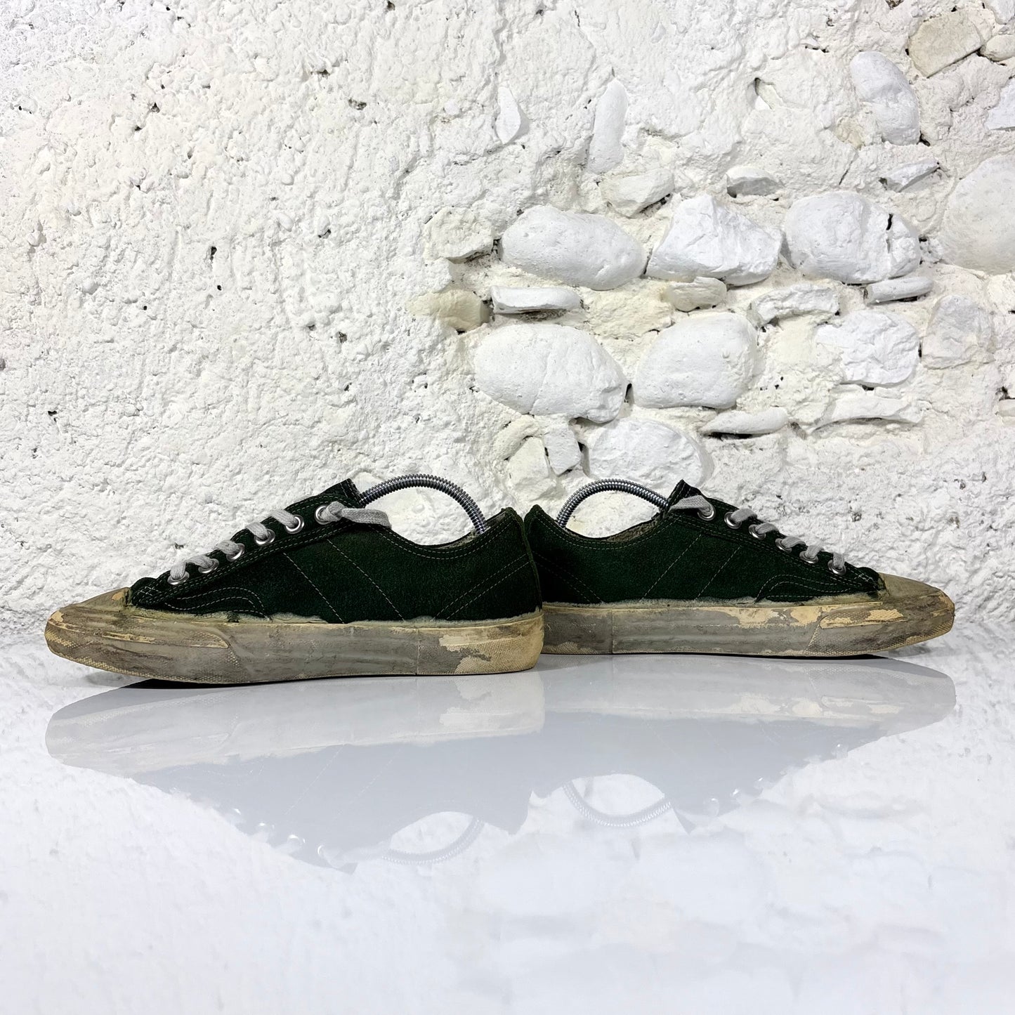 Golden goose v-star 2 verde scuro con stella nera in effetto vissuto e sporco 39