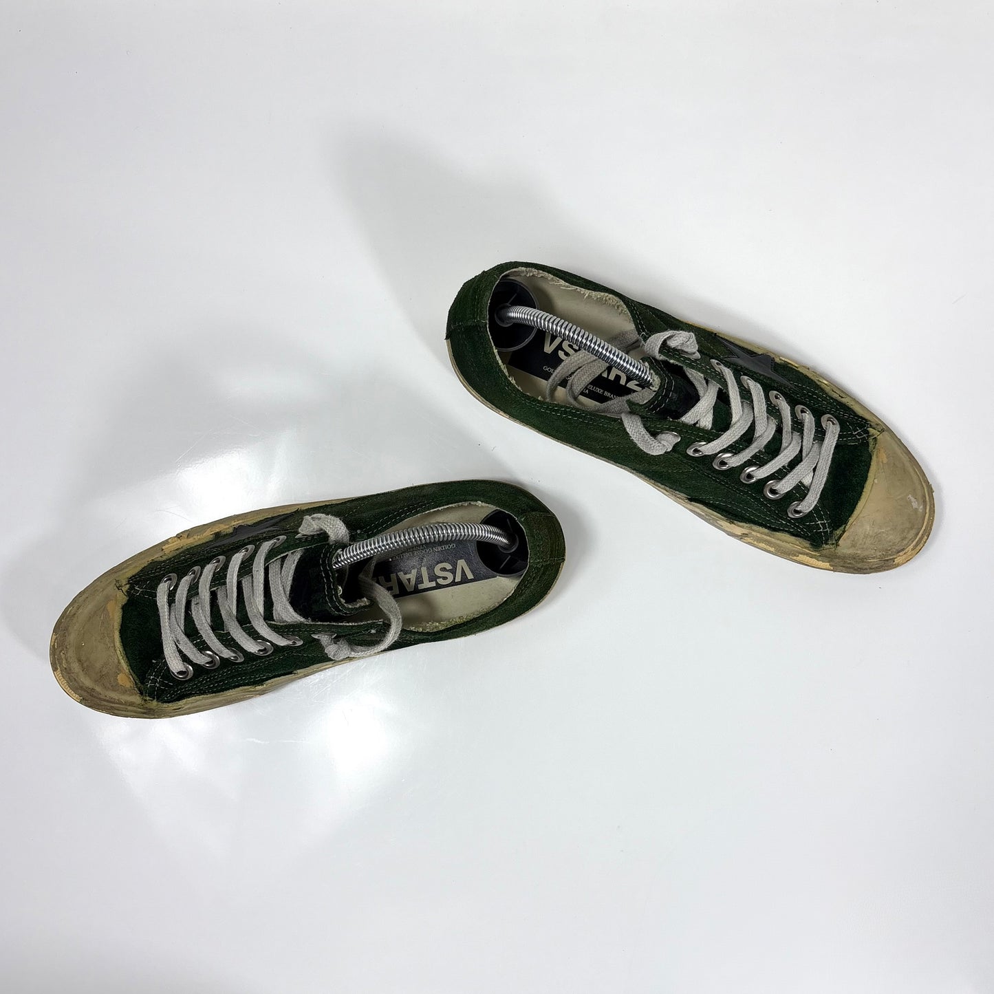 Golden goose v-star 2 verde scuro con stella nera in effetto vissuto e sporco 39