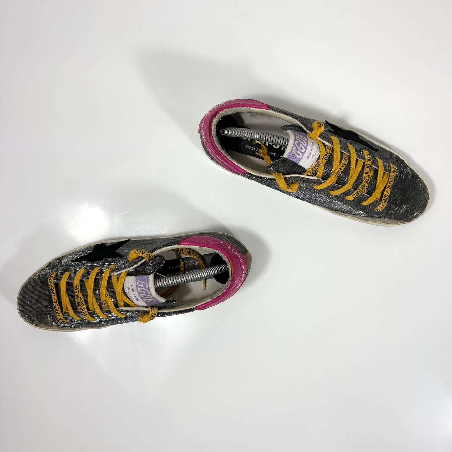 Golden goose Superstar grigio "glitter", stella nera e talloncini fucsia 37