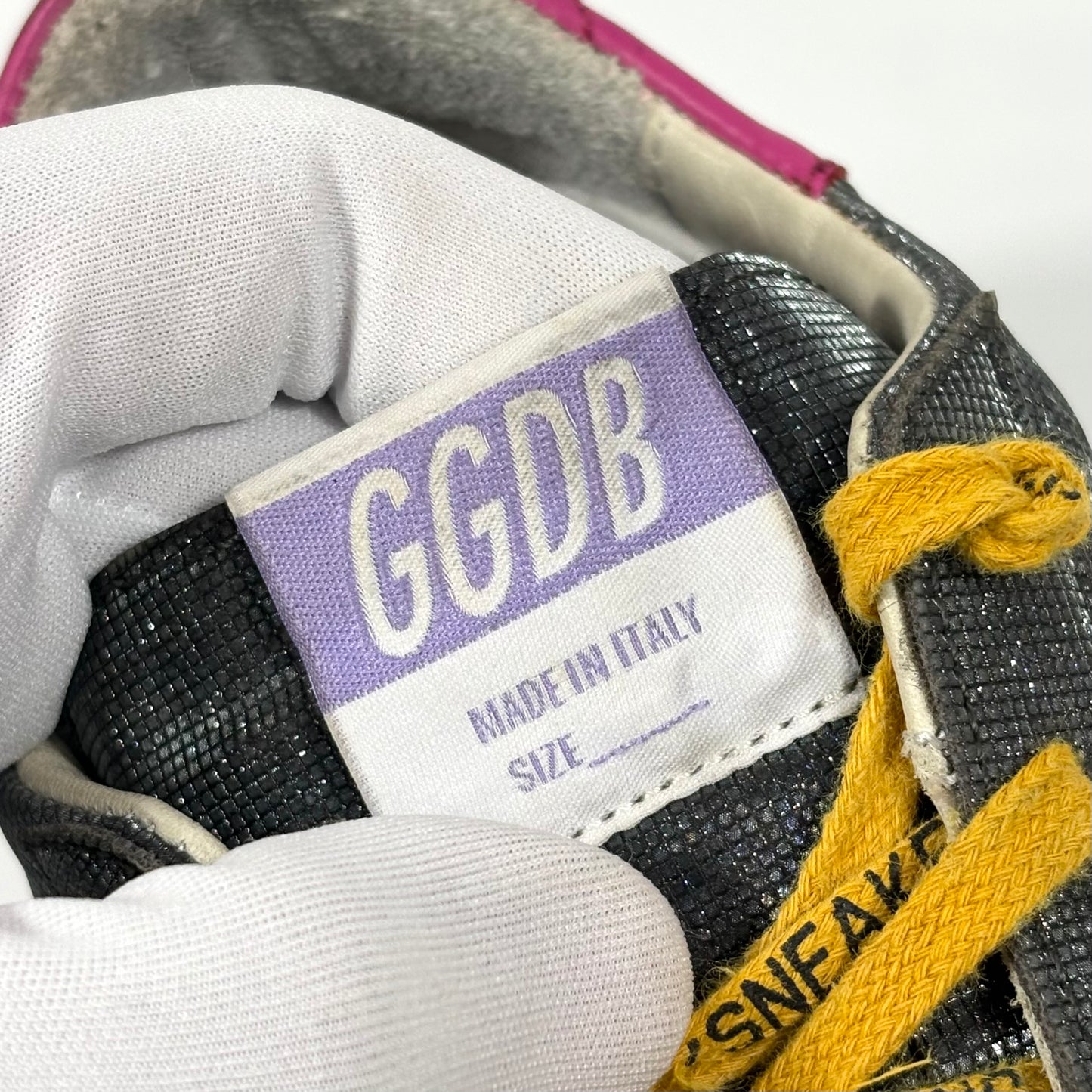 Golden goose Superstar grigio "glitter", stella nera e talloncini fucsia 37