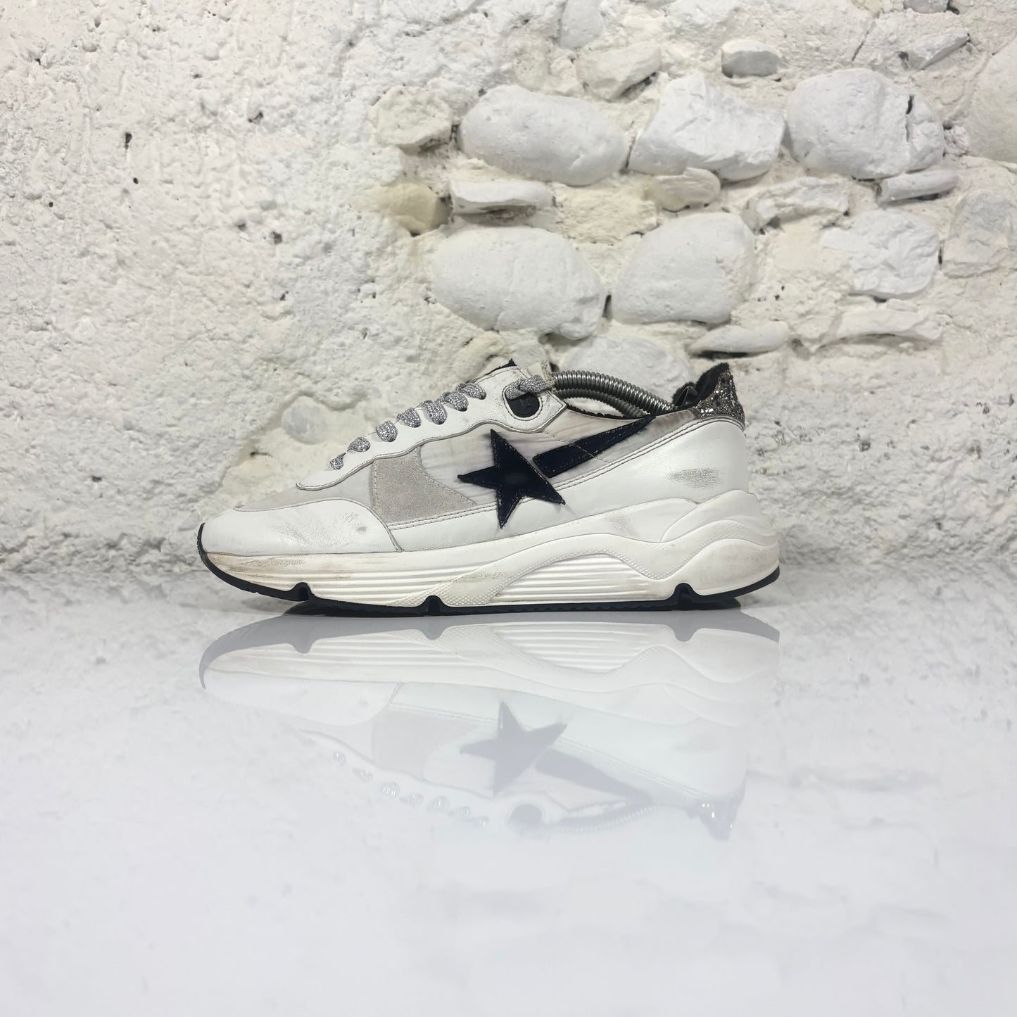 Golden goose Running Sole bianche con stella nera  e talloncini argento "glitter" 37