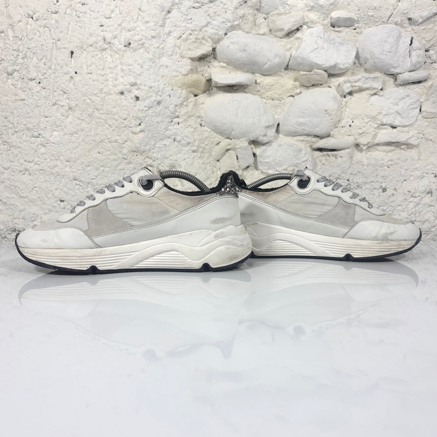 Golden goose Running Sole bianche con stella nera  e talloncini argento "glitter" 37