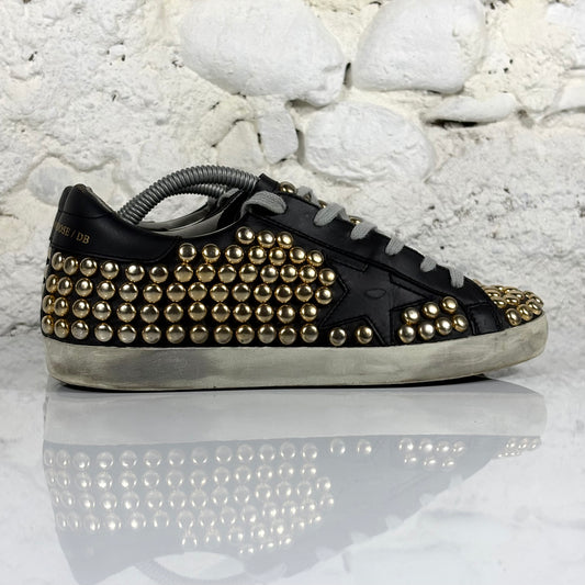 Golden goose Superstar nere con borchie oro 37