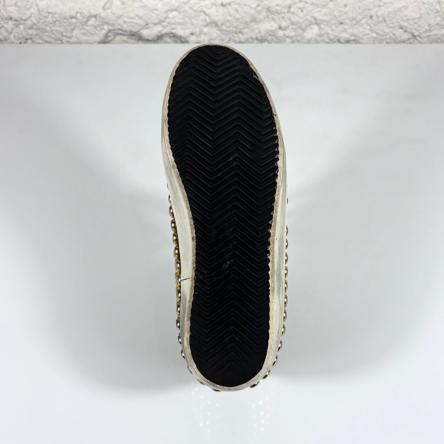 Golden goose Superstar nere con borchie oro 37