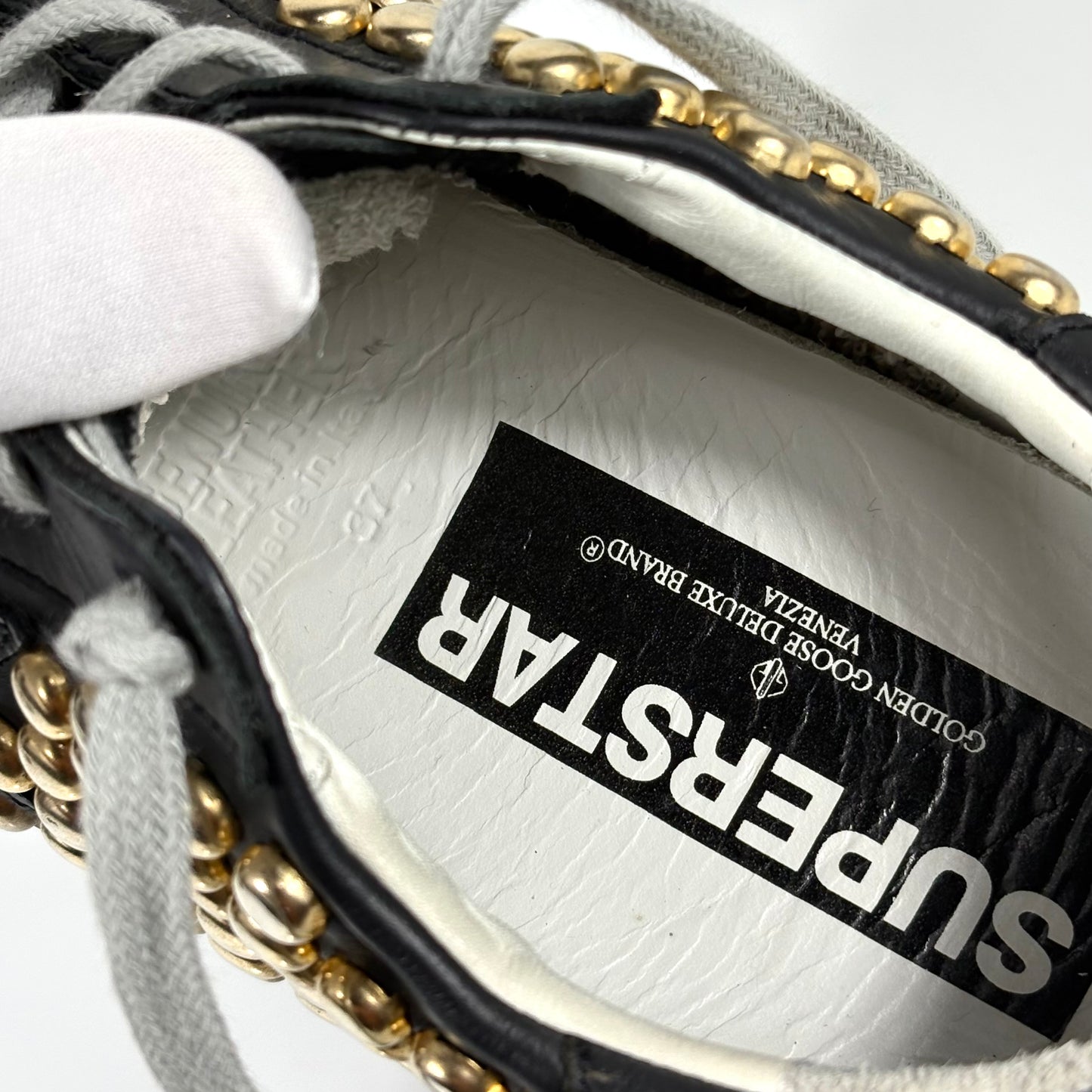 Golden goose Superstar nere con borchie oro 37