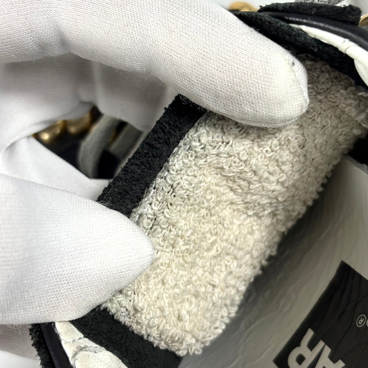 Golden goose Superstar nere con borchie oro 37