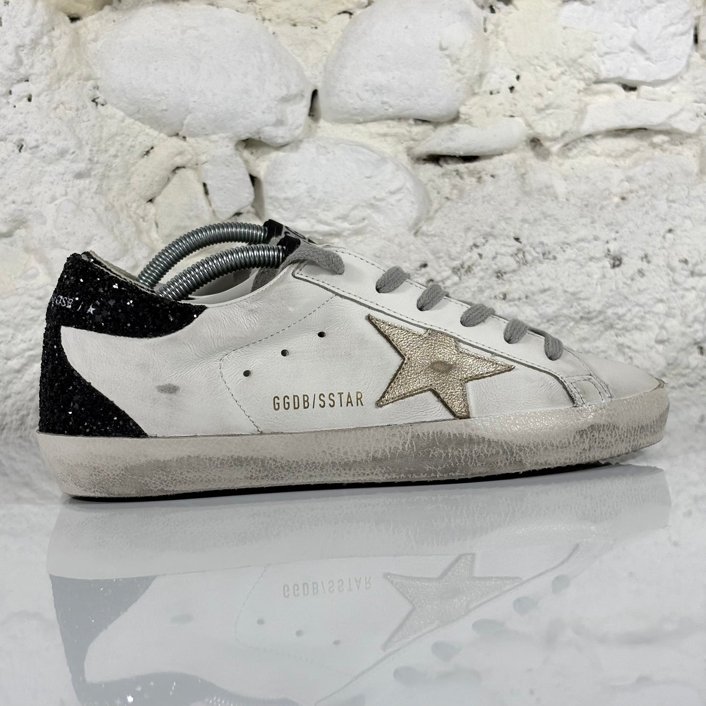 Golden goose Superstar bianche con stella dorata e talloncini neri con paillettes 38