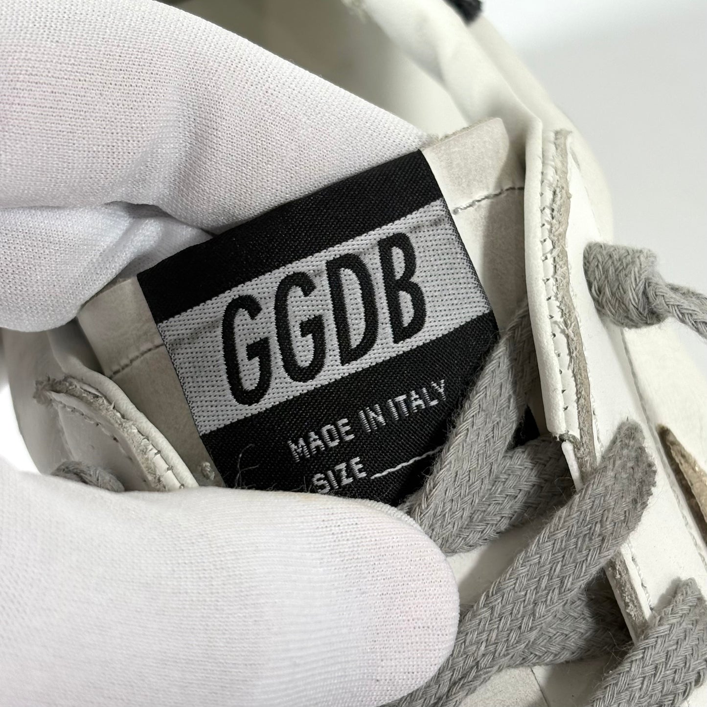 Golden goose Superstar bianche con stella dorata e talloncini neri con paillettes 38