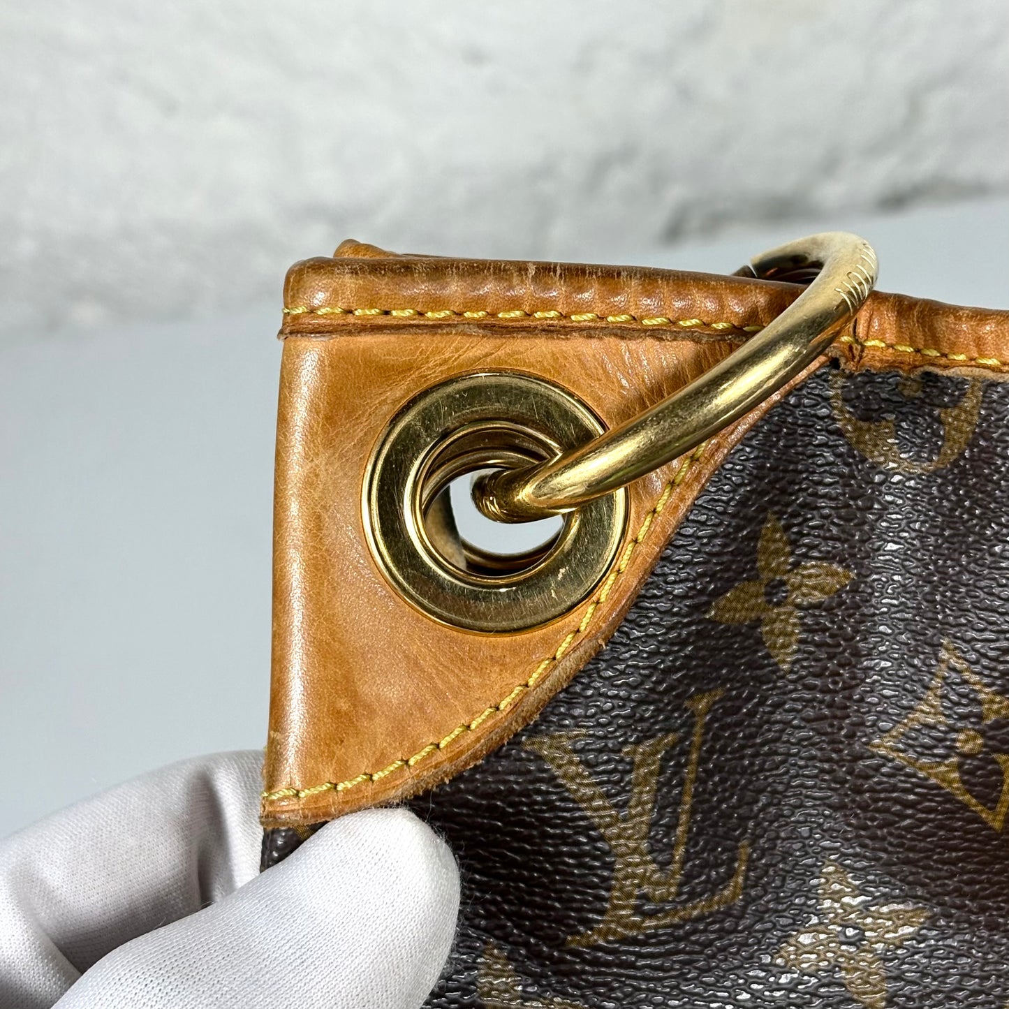 Louis Vuitton Galliera in monogram canvas con finiture in vacchetta