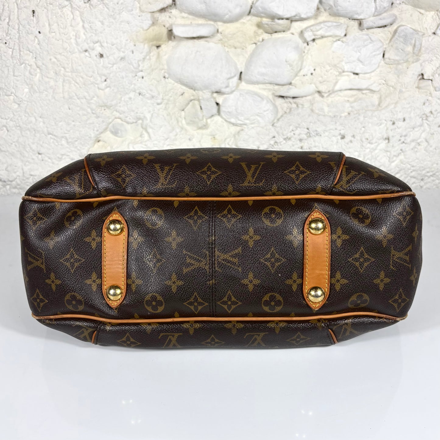 Louis Vuitton Galliera in monogram canvas con finiture in vacchetta