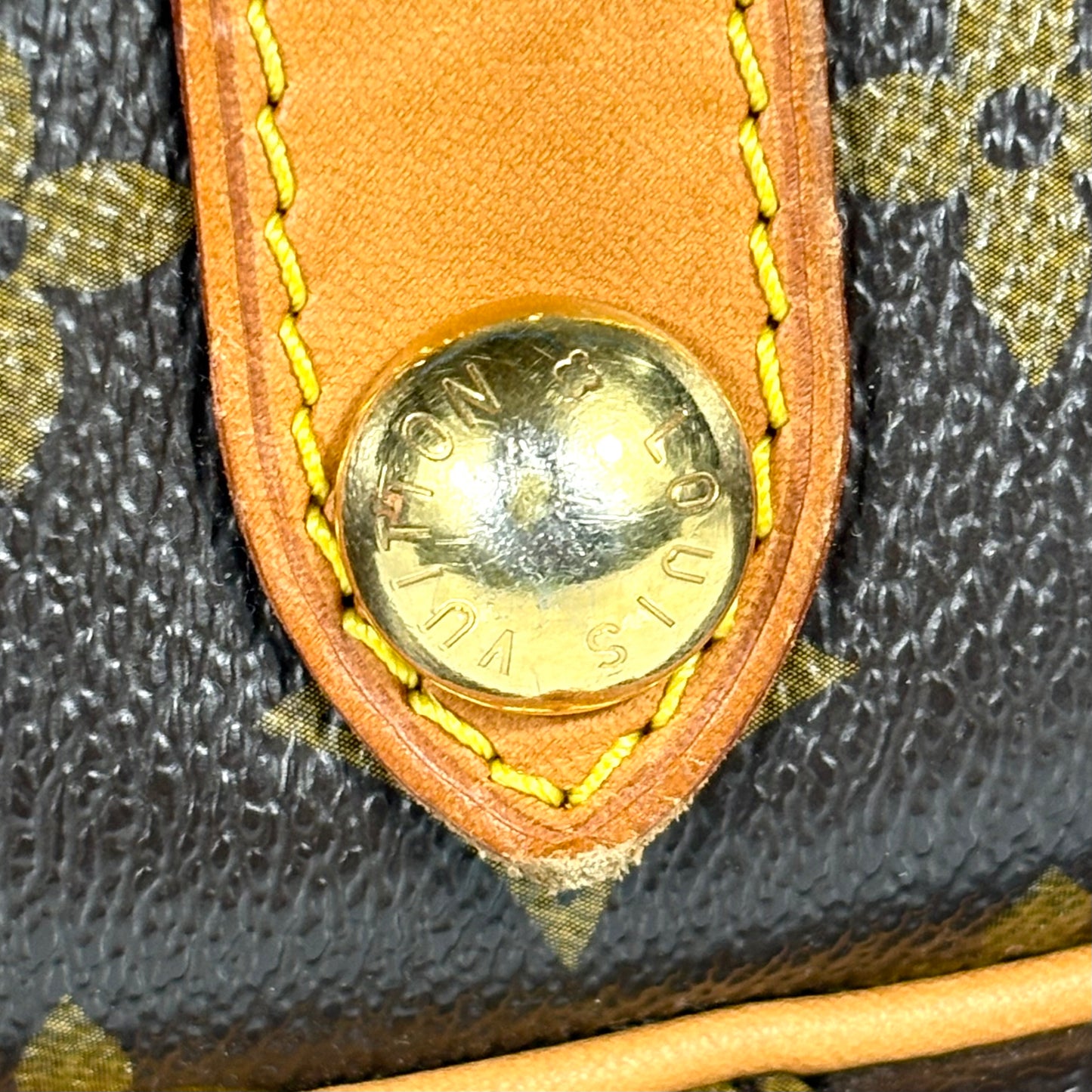 Louis Vuitton Galliera in monogram canvas con finiture in vacchetta