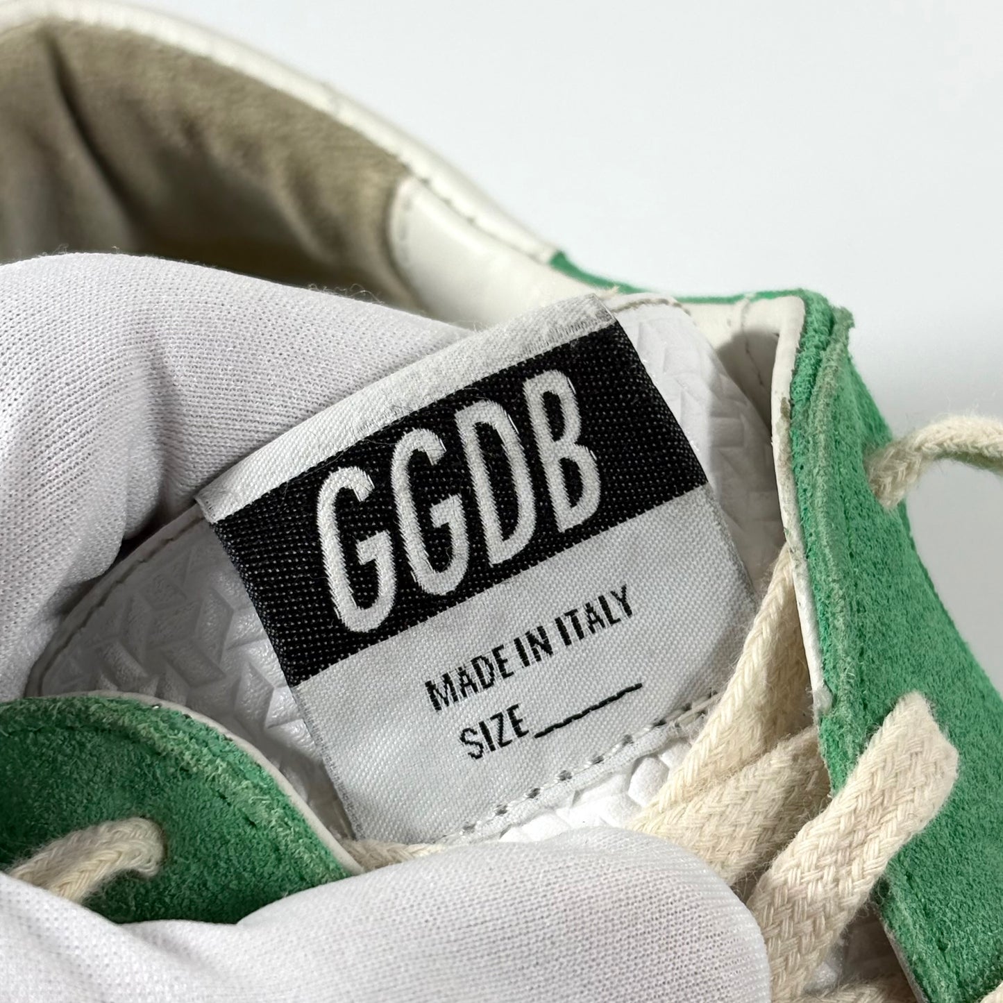 Golden goose Superstar verdi con stella e talloncini bianchi 38