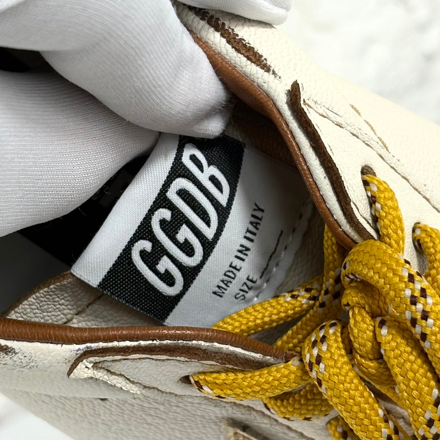 Golden goose True Star bianche con stella oro e talloncini beige 41