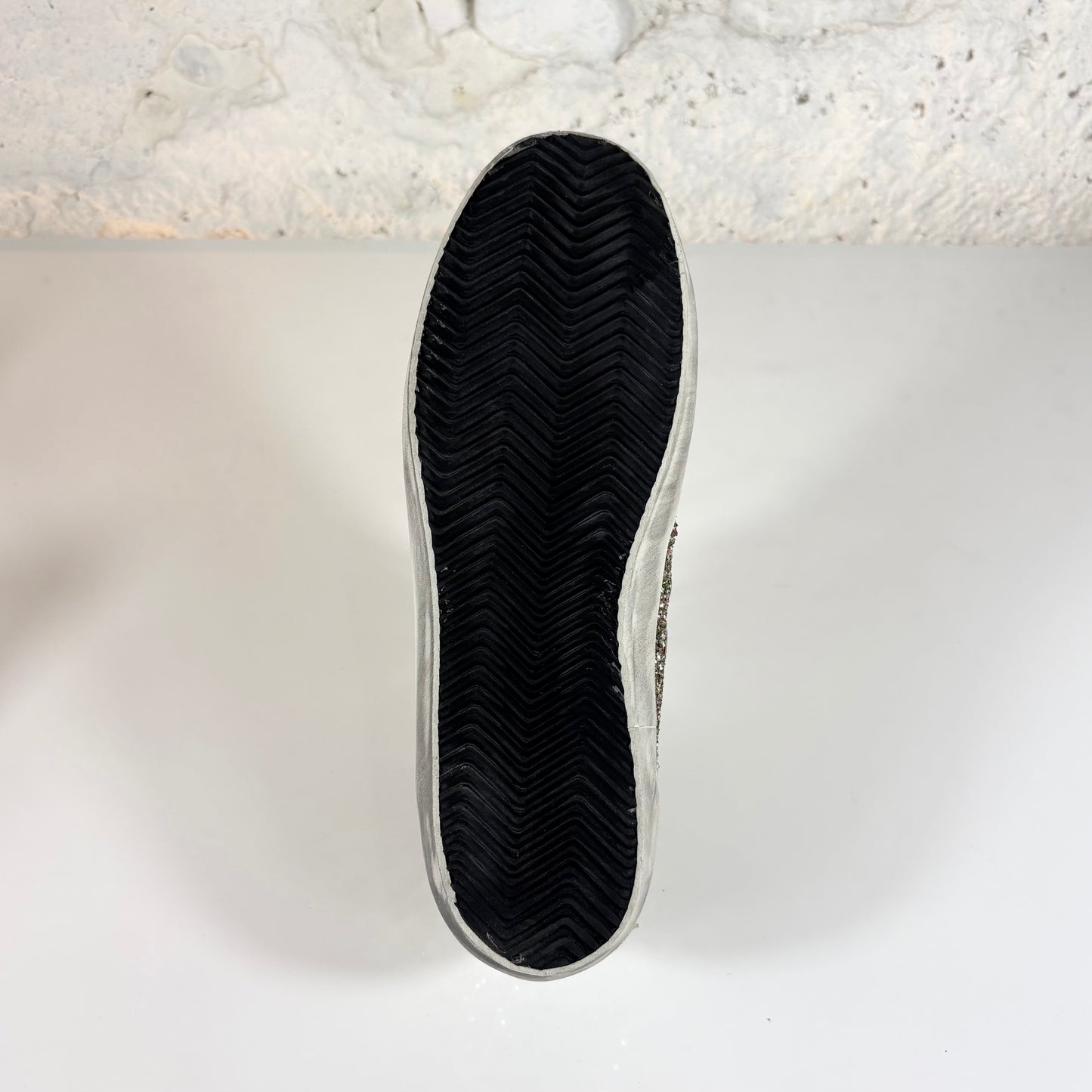 Golden goose Superstar in paillettes argento e oro su tomaia verde, talloncini argento e stella fucsia 41