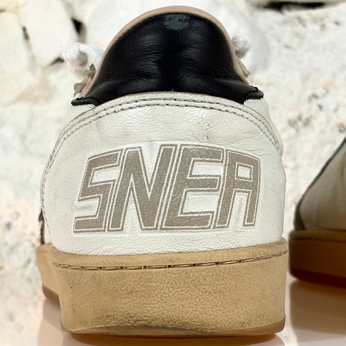Golden goose Ballstar bianche con stella maculata e talloncini neri 41