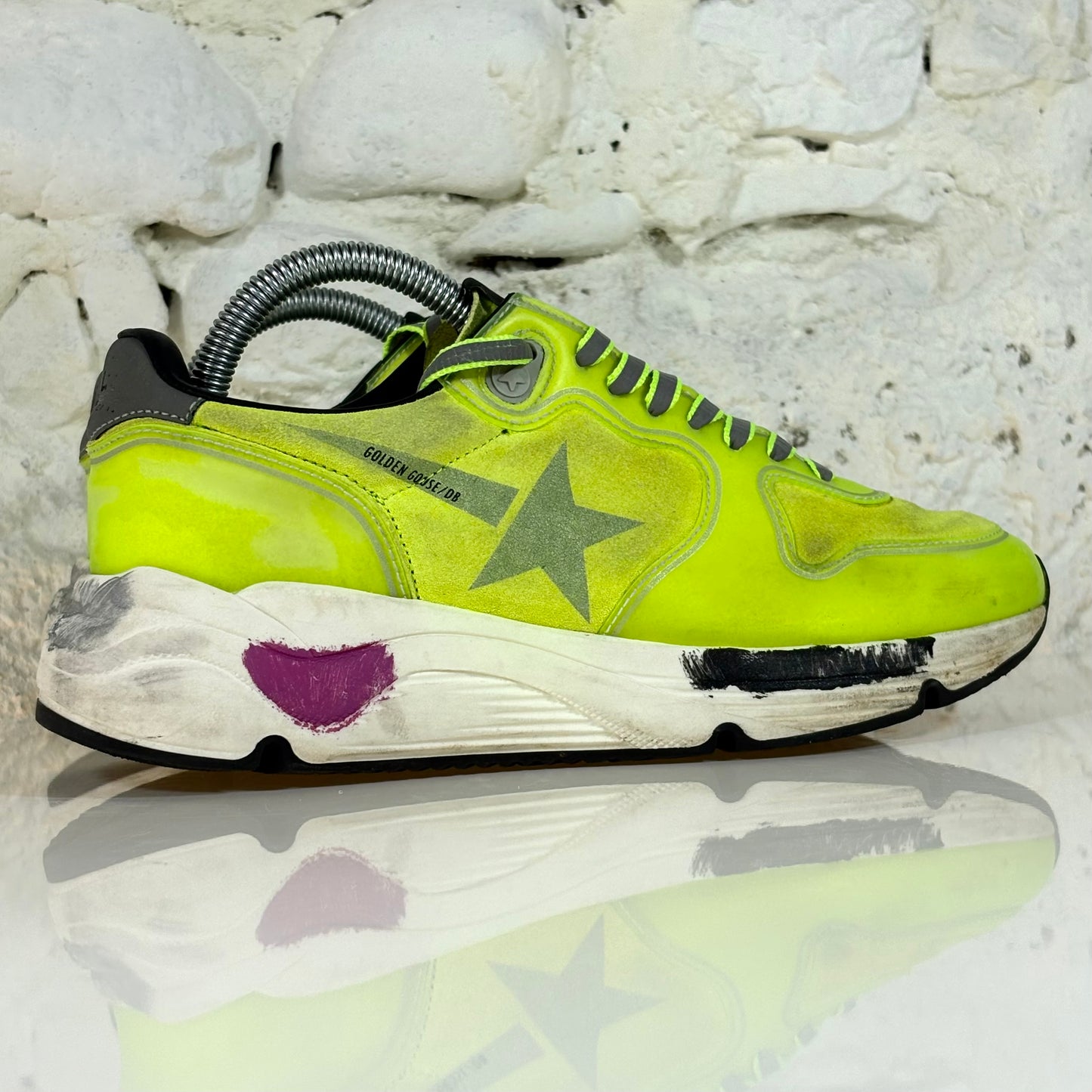 Golden goose Running Sole gialle tono su tono con stella argento e talloncini grigi 36