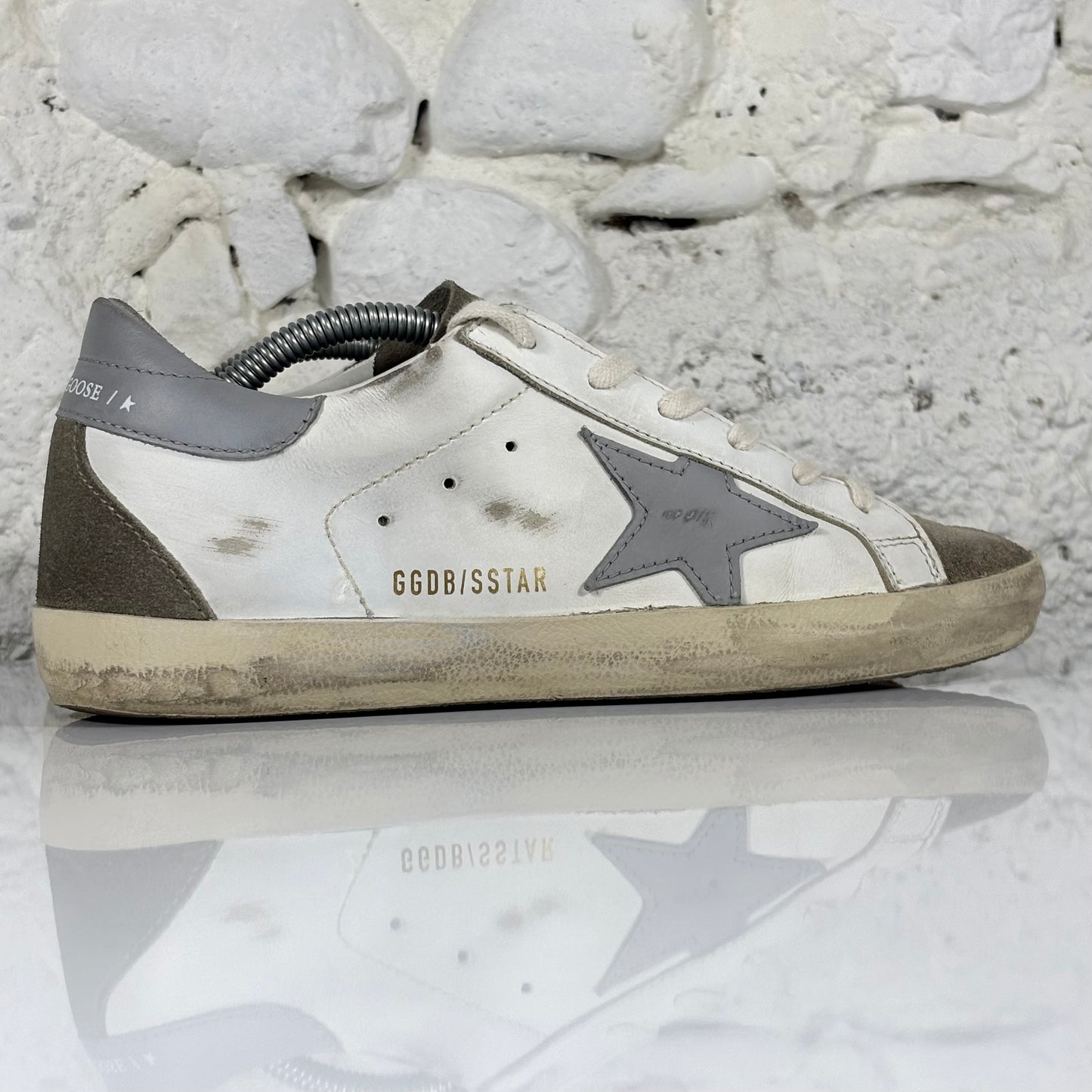 Golden goose Superstar bianche con stella e talloncini in grigio 37