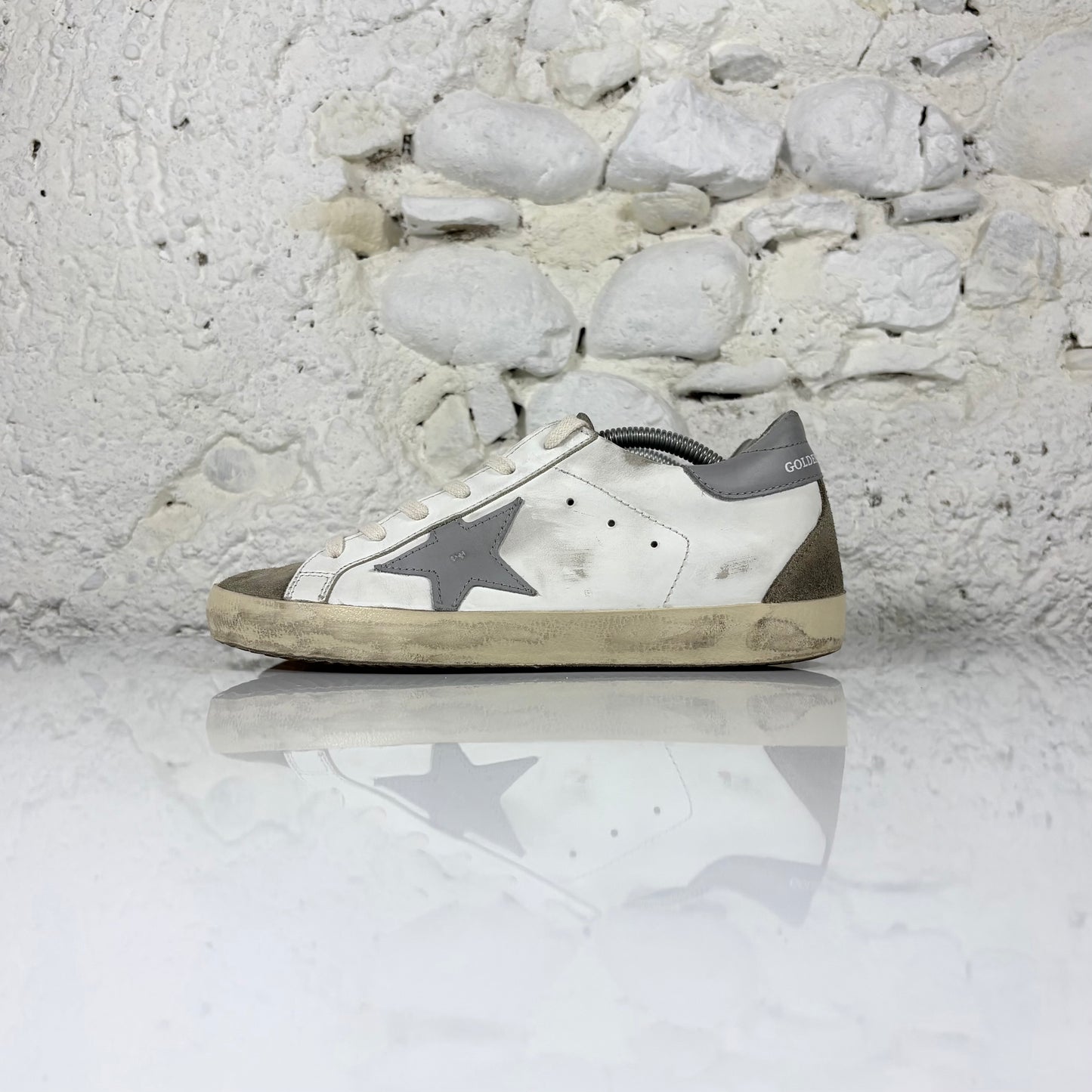 Golden goose Superstar bianche con stella e talloncini in grigio 37