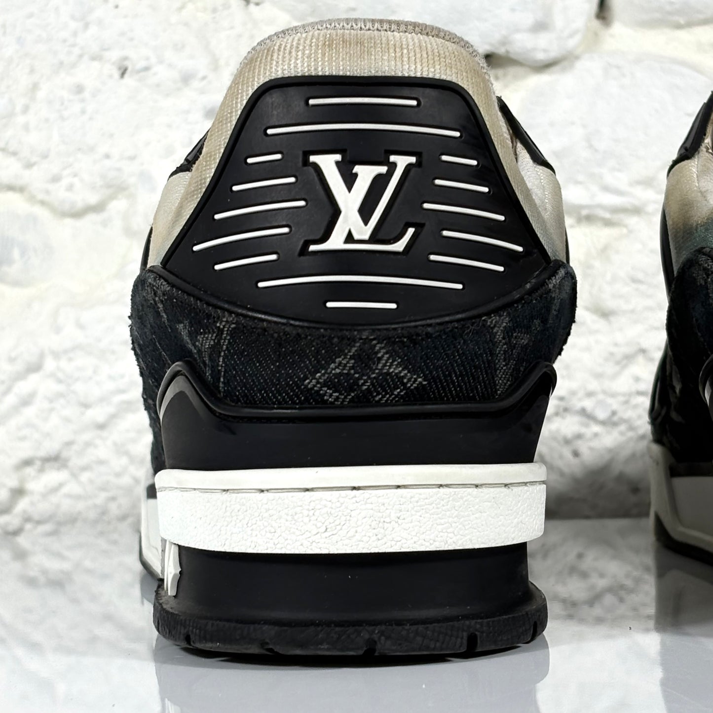 Louis Vuitton Trainer bianche e nere 42,5