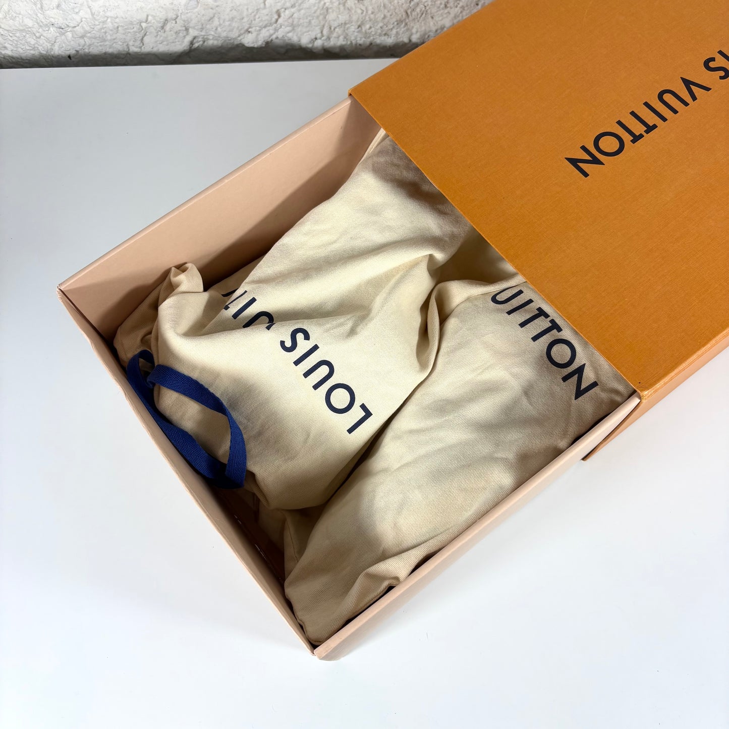 Louis Vuitton Trainer bianche e nere 42,5