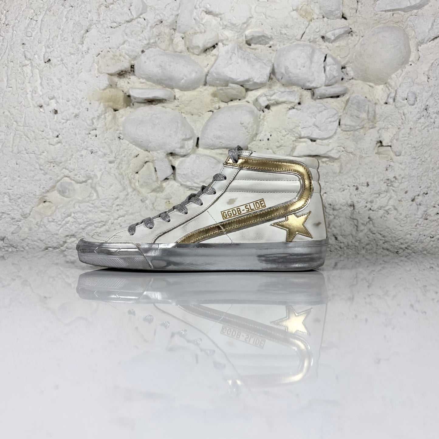 Golden goose Slide bianche con fascia argento, stella e striscia oro 39