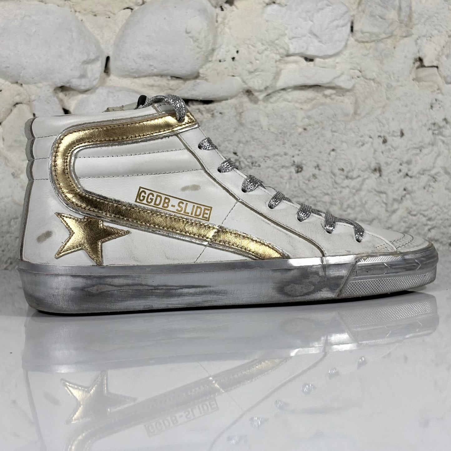 Golden goose Slide bianche con fascia argento, stella e striscia oro 39