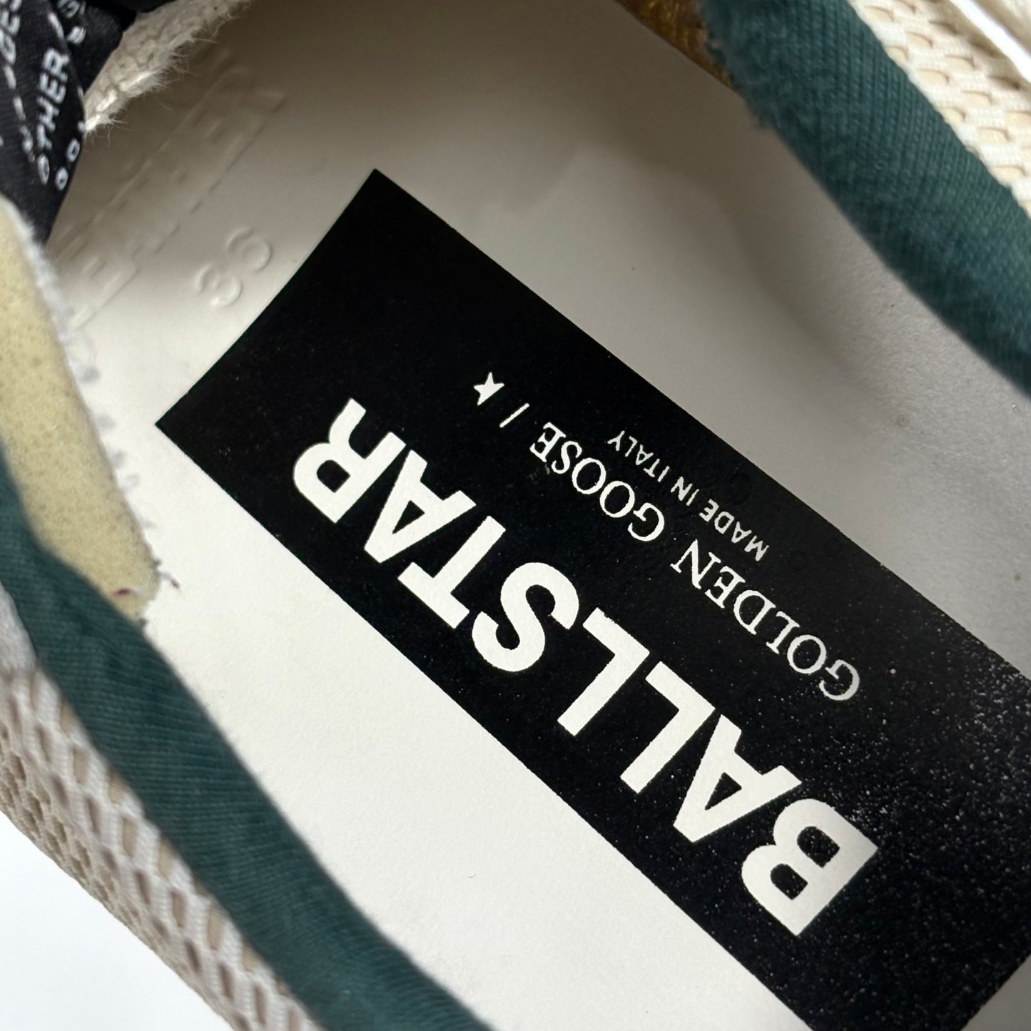 Golden goose Ballstar beige e grigio con stella e talloncini verde metallizzato 36