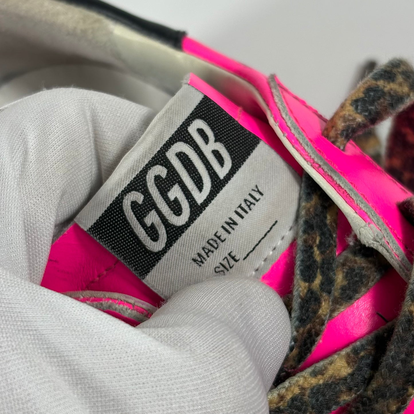 Golden goose Superstar fucsia con stella argento e talloncini neri 39