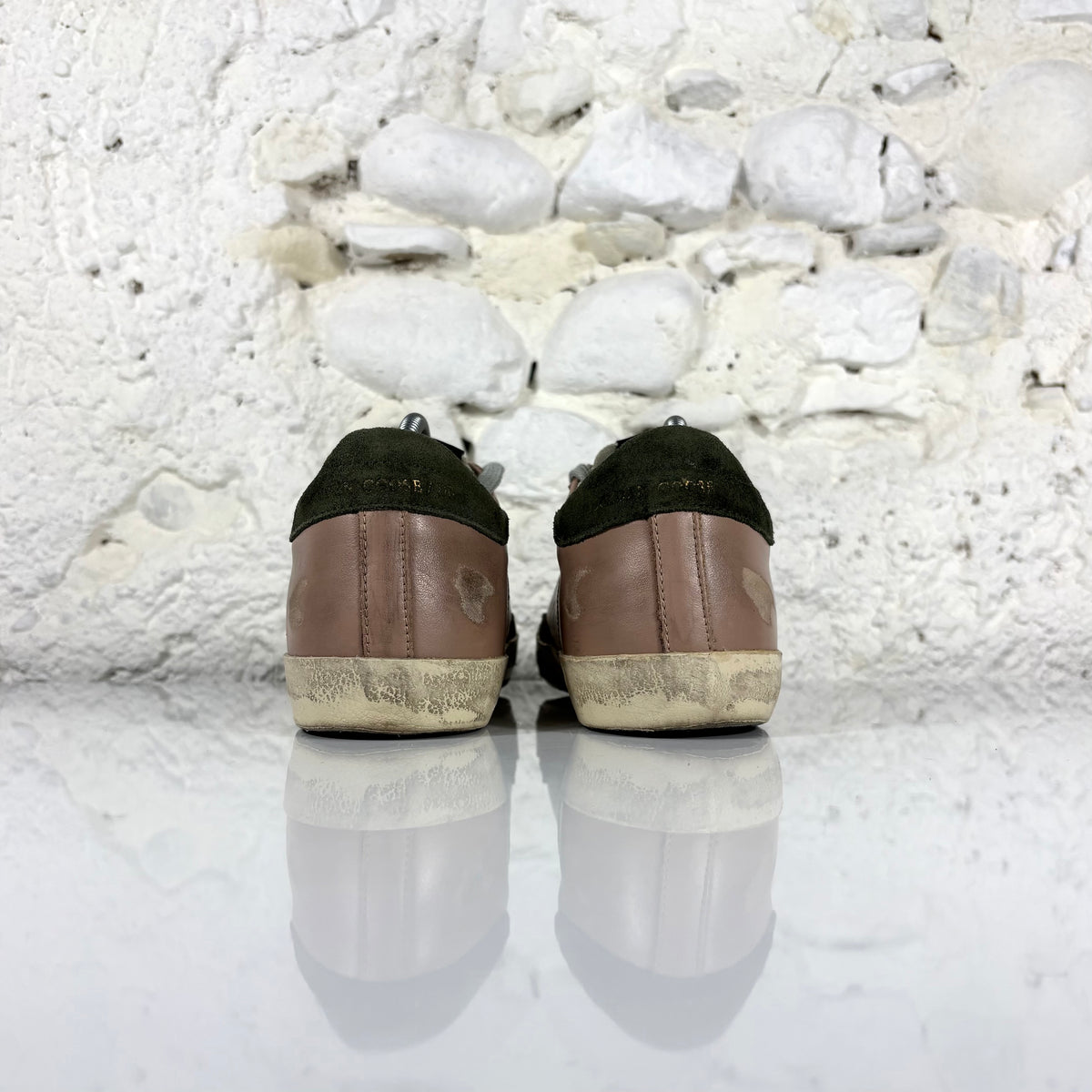 Golden goose Superstar LTD beige con stella e talloncini neri 39