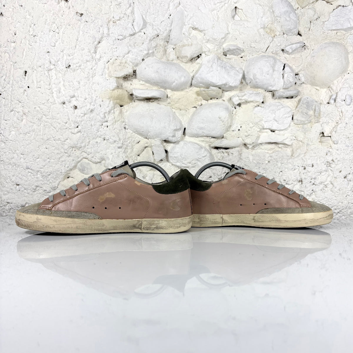 Golden goose Superstar LTD beige con stella e talloncini neri 39