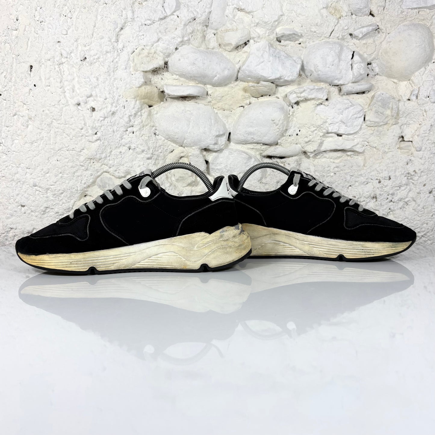 Golden goose Running Sole nere, stella grigia e talloncini bianchi 41