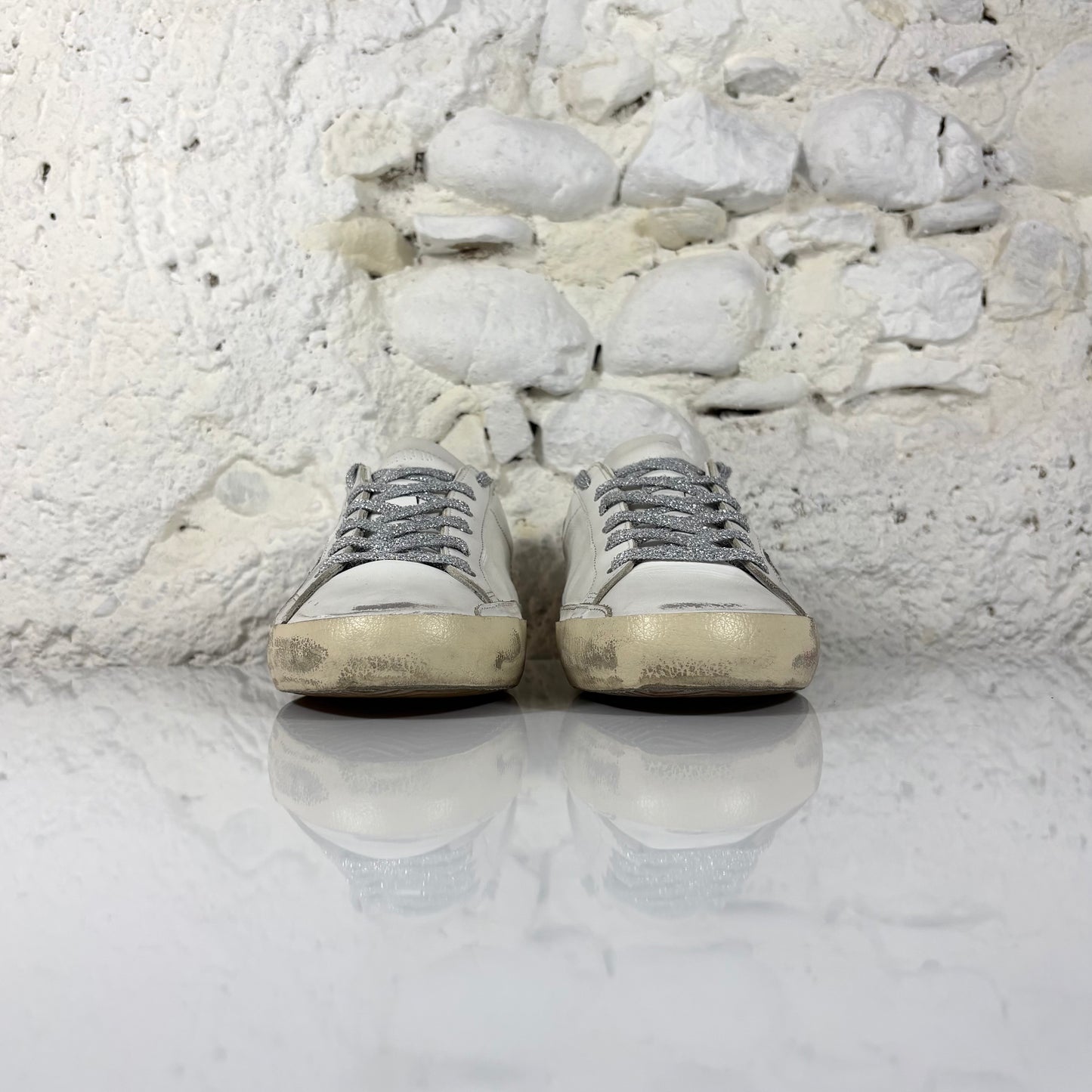 Golden goose Superstar bianche con stella argento e talloncini bianchi con macchie viola 41
