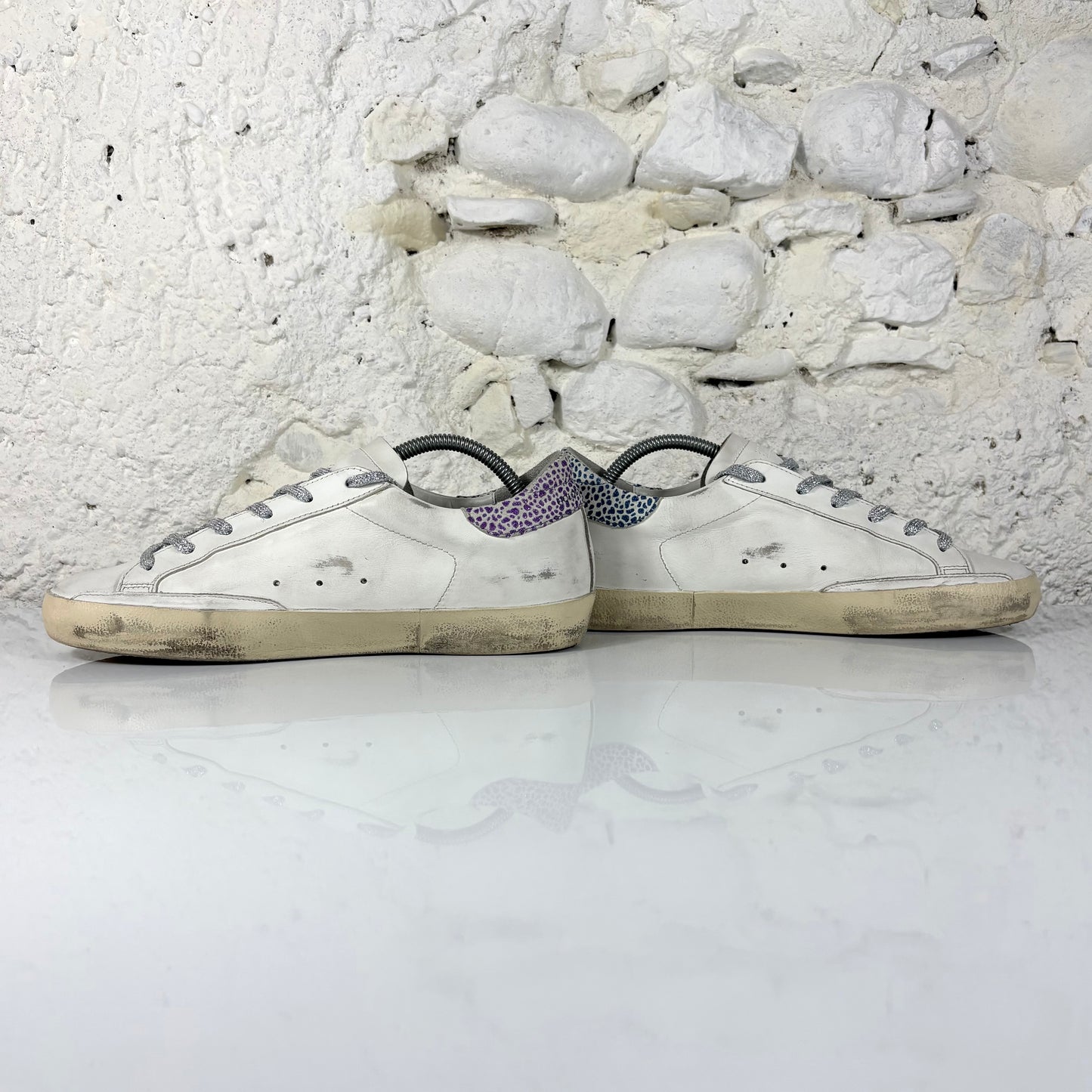 Golden goose Superstar bianche con stella argento e talloncini bianchi con macchie viola 41