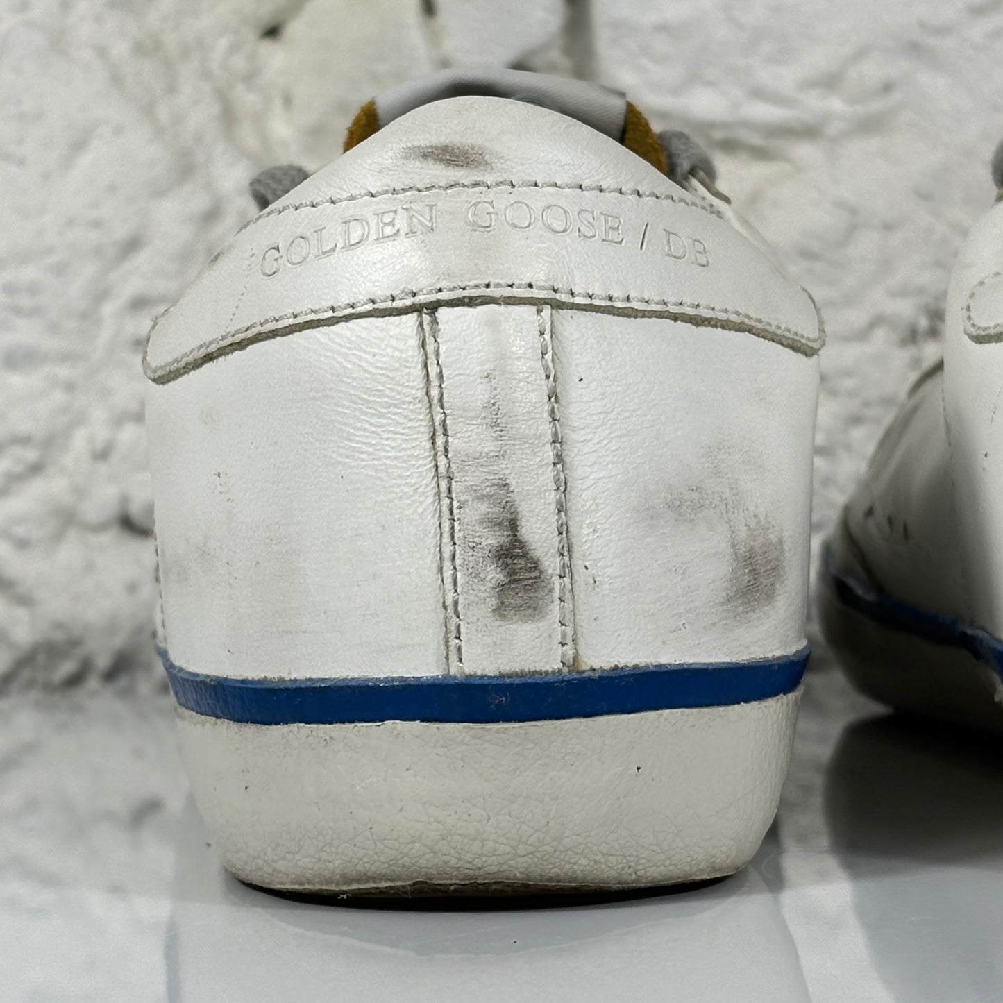 Golden goose Superstar bianche con linguetta marrone chiaro e linea blu sulla fascia della suola 39