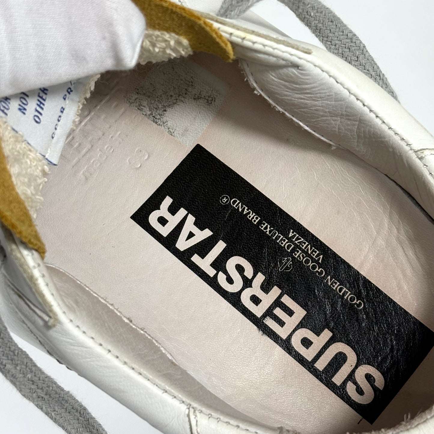 Golden goose Superstar bianche con linguetta marrone chiaro e linea blu sulla fascia della suola 39