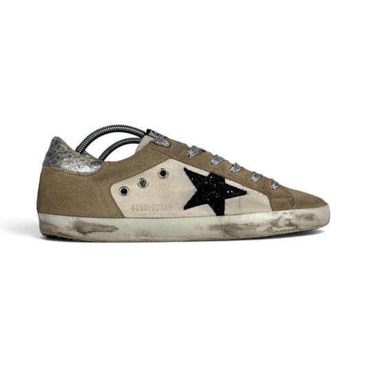 Golden goose Superstar panna e beige con stella nera e talloncini argento 40